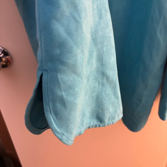 Studio Works Turquoise Button Up Shirt Woman size 3X - Picture 7 of 10